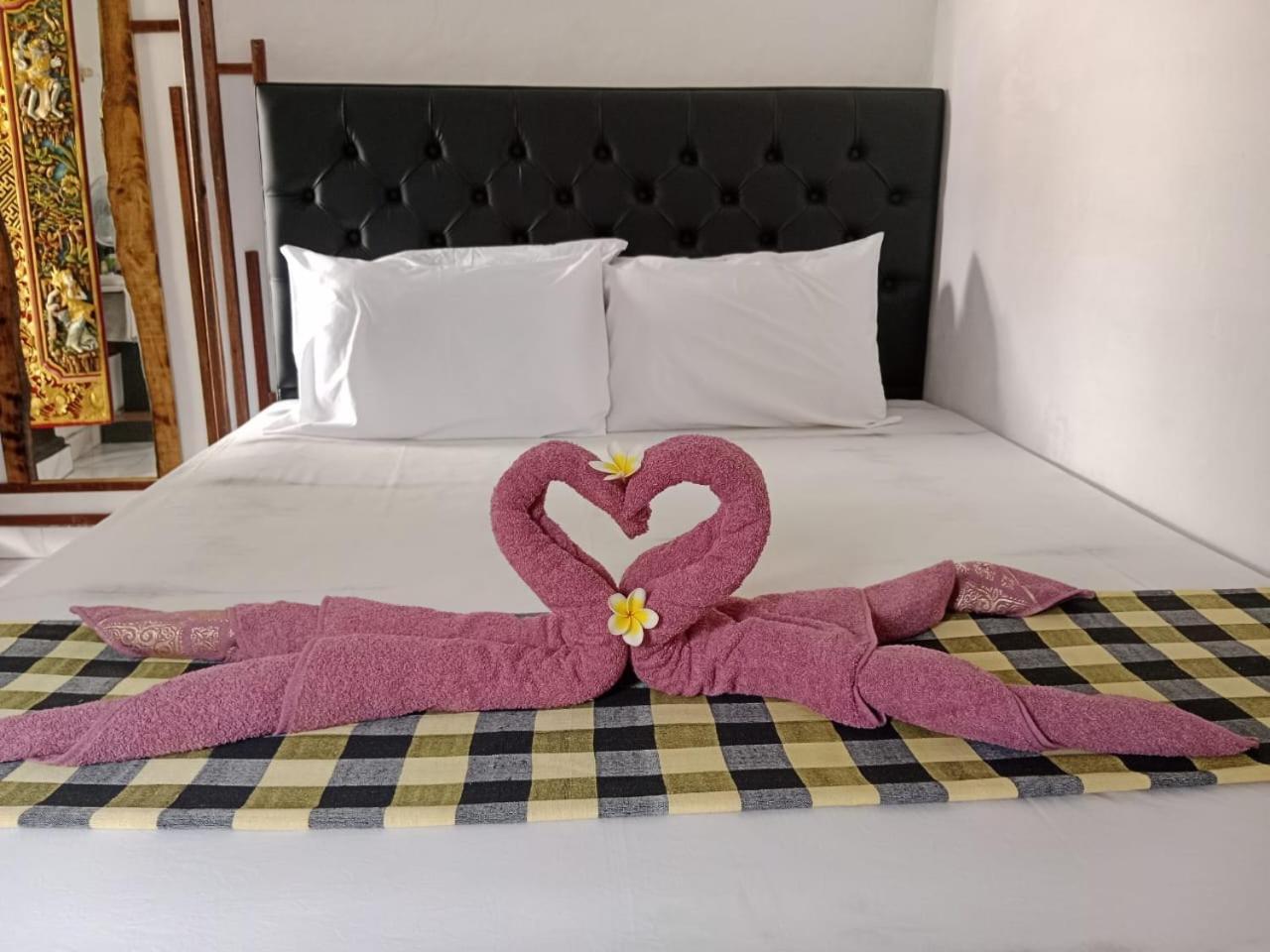 Wikan House Bebandem Bagian luar foto