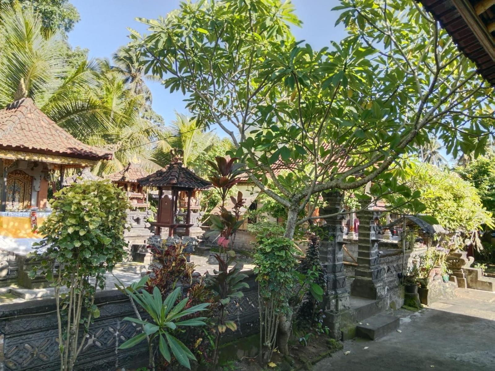 Wikan House Bebandem Bagian luar foto