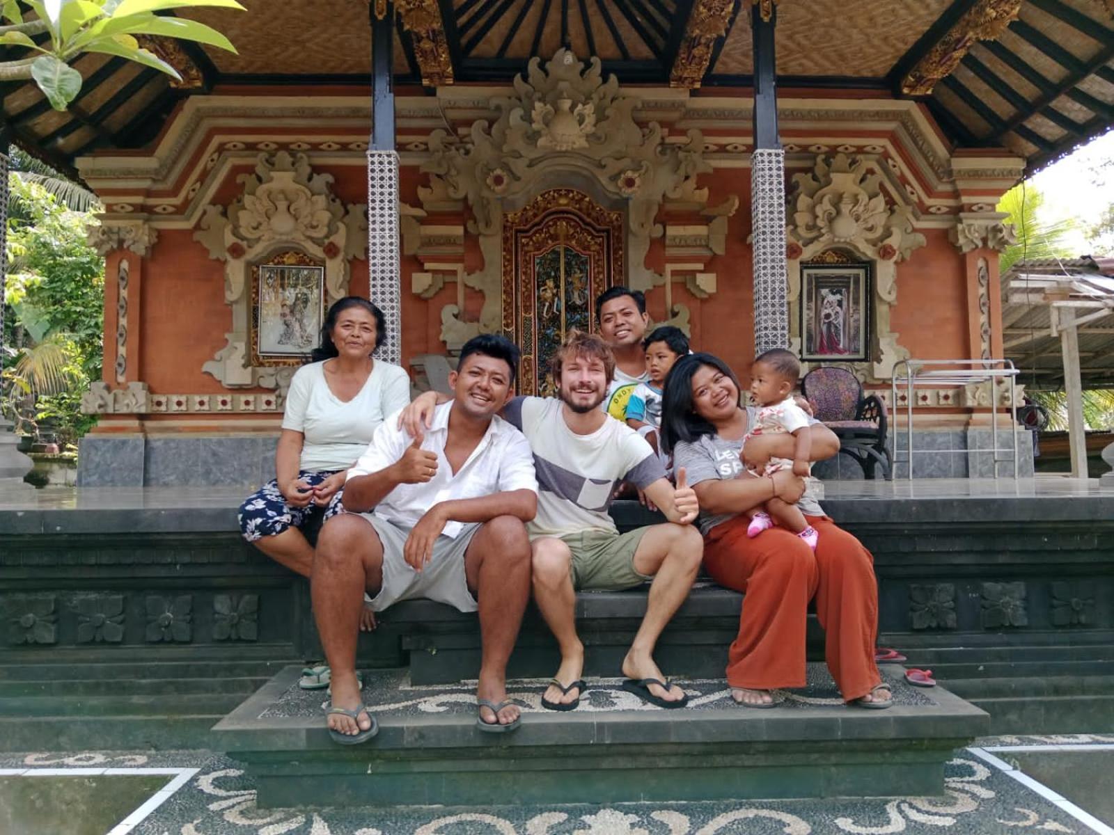 Wikan House Bebandem Bagian luar foto
