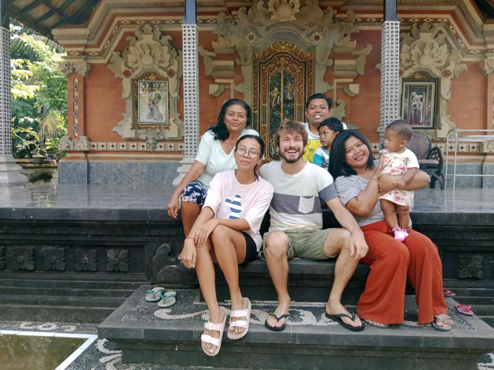 Wikan House Bebandem Bagian luar foto